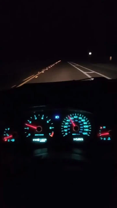 2000 Dodge Intrepid - Image 18 of 18