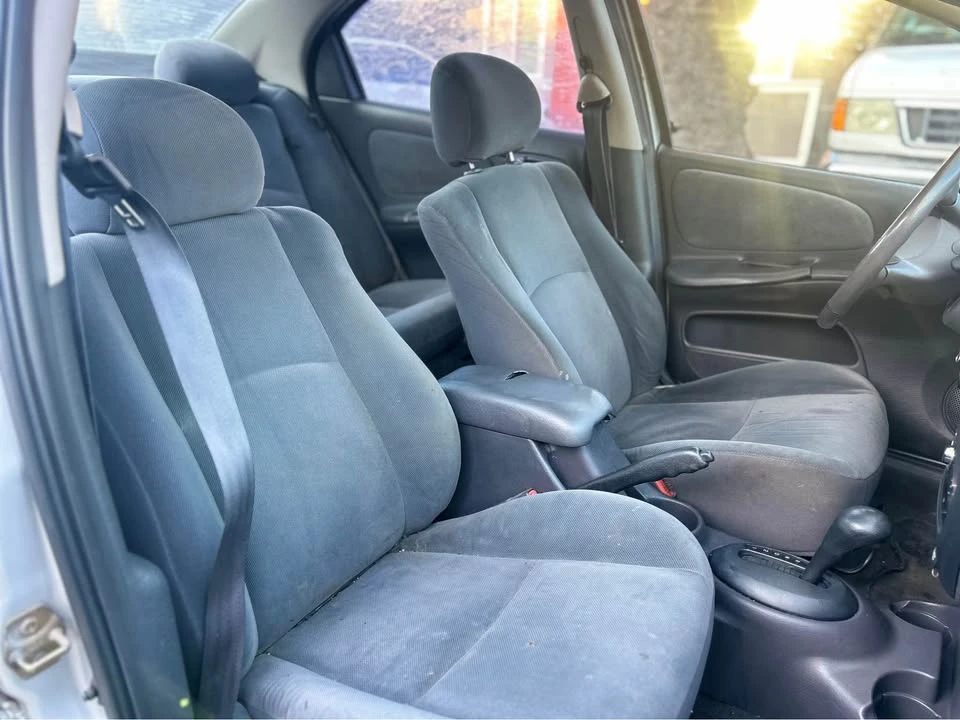 2000 Dodge Neon - Image 13 of 16