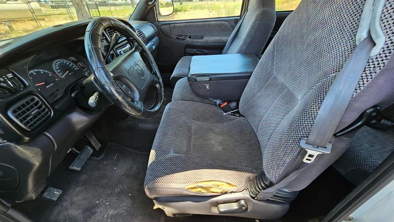2000 Dodge Ram 2nd Gen - Image 14 of 26