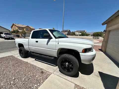 2000 Dodge Ram 1500 Club Cab Short Bed