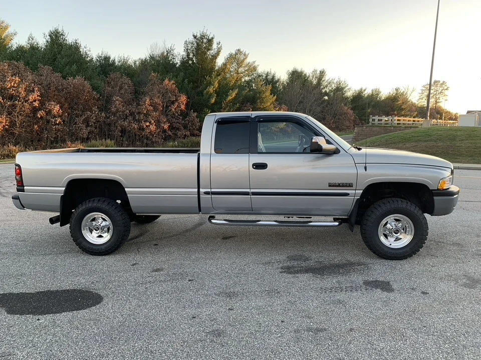 2000 Dodge Ram 2nd Gen - Image 12 of 31