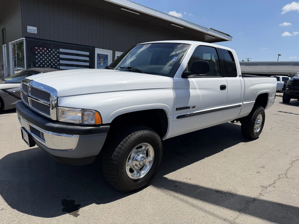 2000 Dodge Ram 2nd Gen - Image 2 of 31