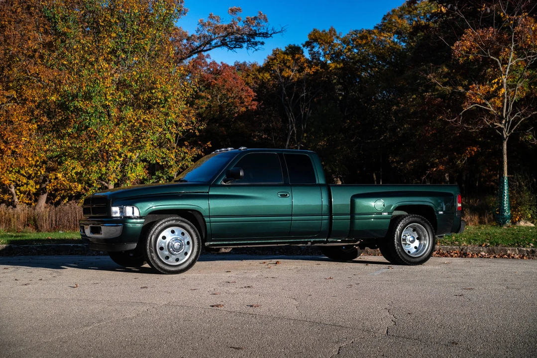 2000 Dodge Ram 2nd Gen - Image 2 of 31