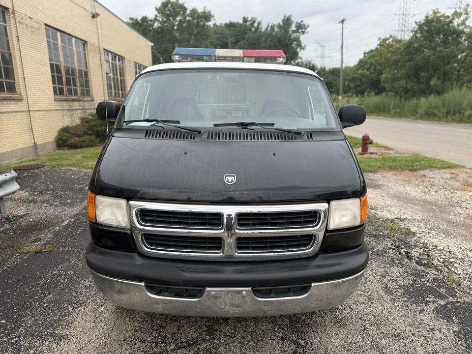 2000 Dodge Ram Van - Image 22 of 31