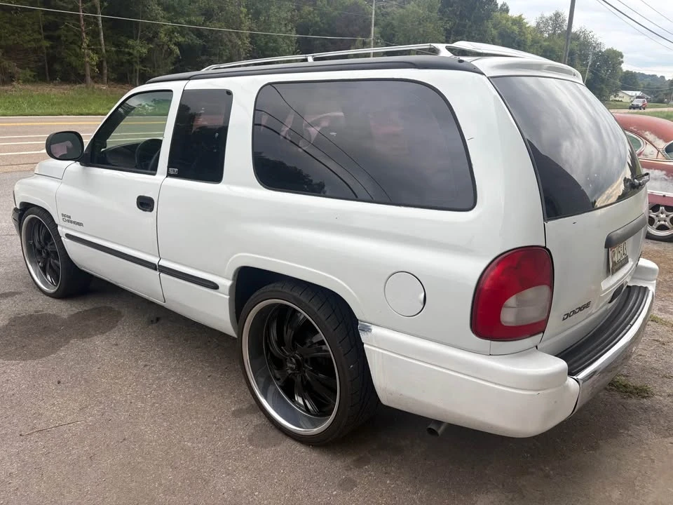 2000 Dodge Ramcharger - Image 3 of 8
