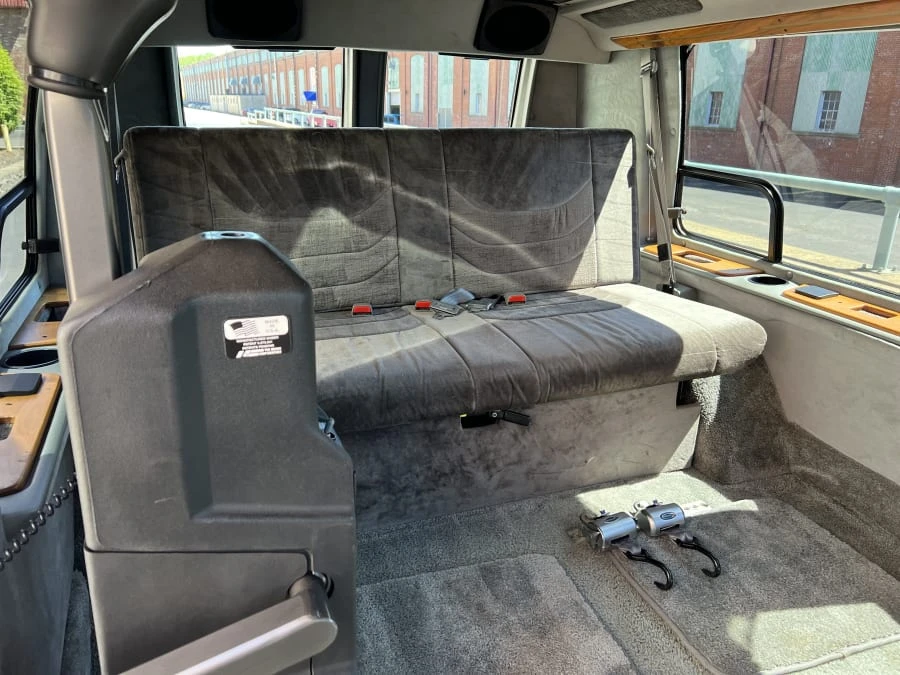 2000 Dodge Ram Van - Image 10 of 13