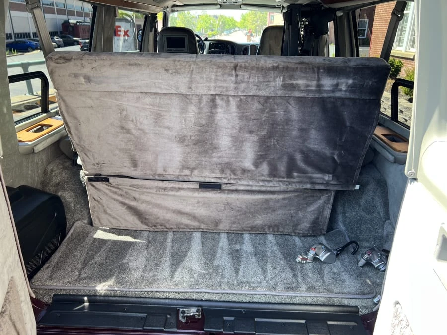 2000 Dodge Ram Van - Image 11 of 13