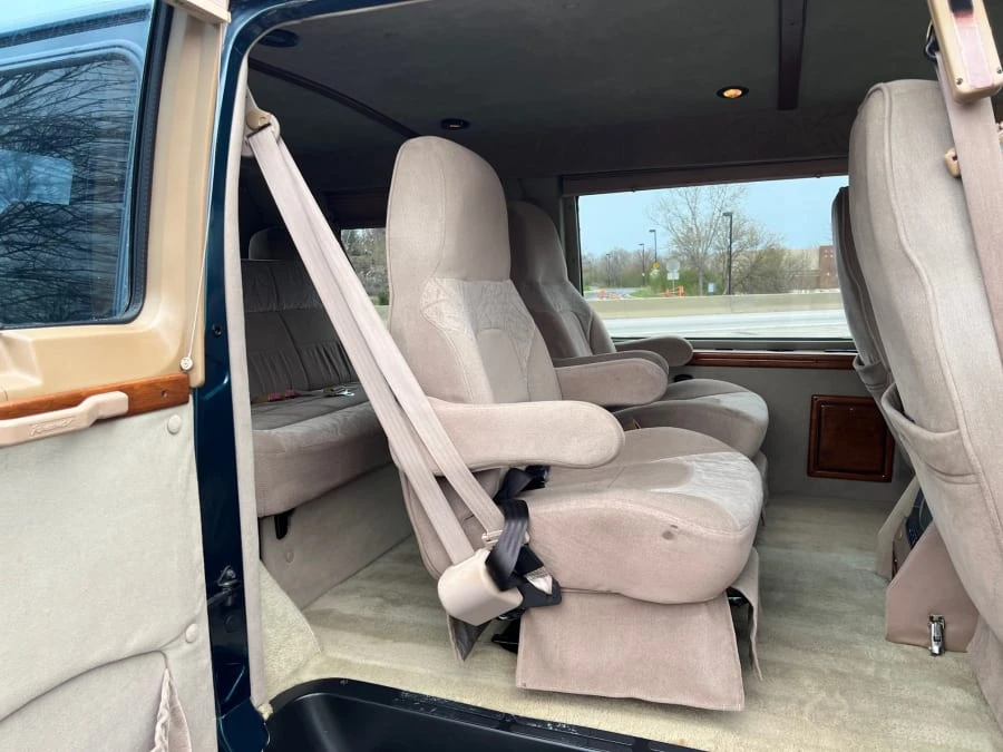2000 Dodge Ram Van - Image 6 of 14