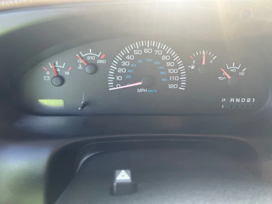 2000 Dodge Ram Van - Image 11 of 14