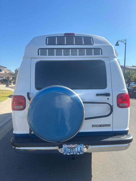 2000 Dodge Ram Van - Image 12 of 31