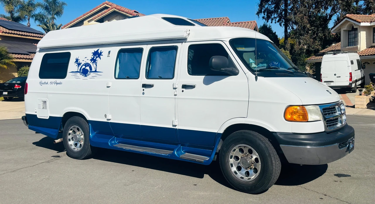 2000 Dodge Ram Van - Image 19 of 31