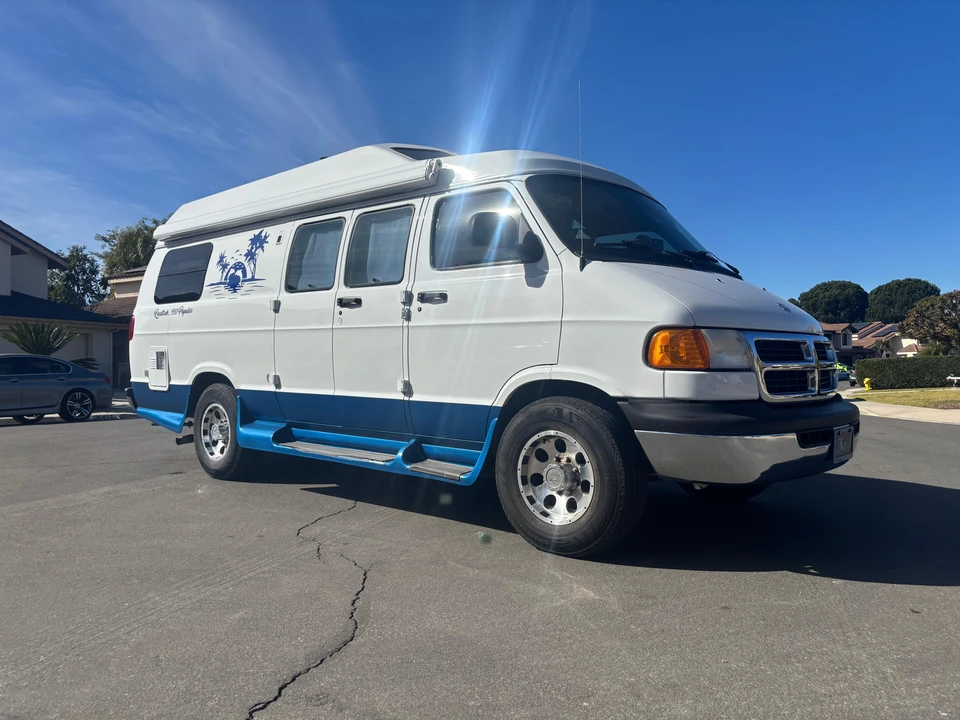2000 Dodge Ram Van - Image 20 of 31