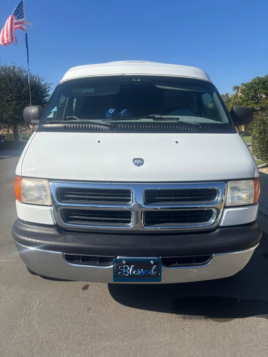 2000 Dodge Ram Van - Image 6 of 31