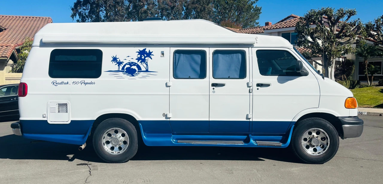 2000 Dodge Ram Van - Image 17 of 31