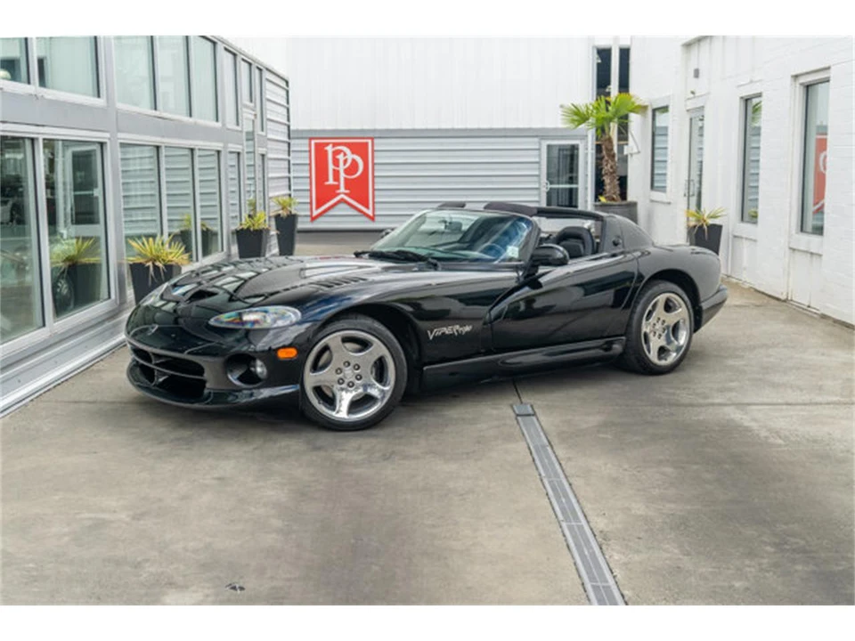2000 Dodge Viper 2nd Gen - Image 2 of 12