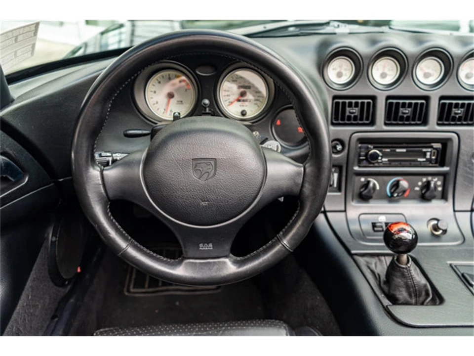2000 Dodge Viper 2nd Gen - Image 9 of 12