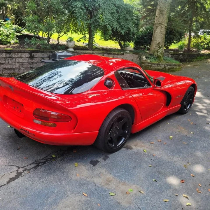 2000 Dodge Viper GTS 2nd Gen - Image 2 of 2