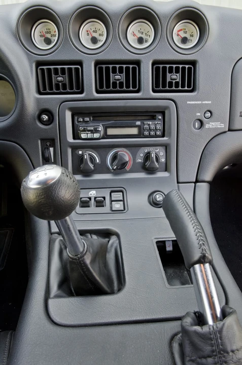 2000 Dodge Viper GTS 2nd Gen - Image 6 of 12
