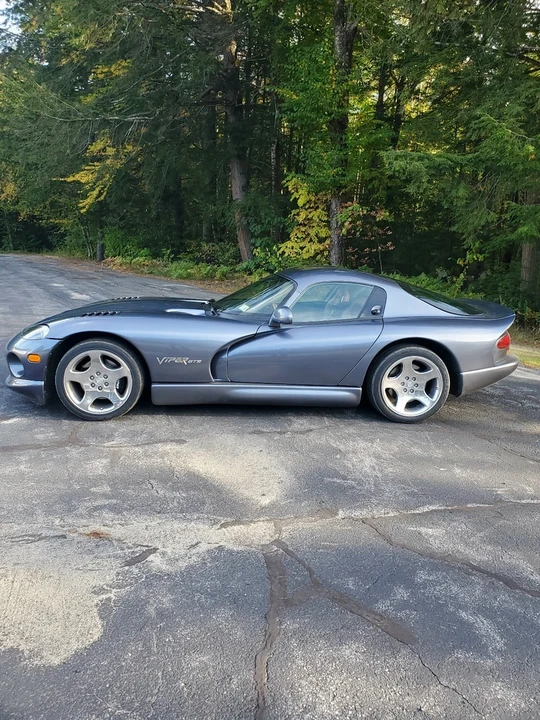 2000 Dodge Viper GTS 2nd Gen - Image 2 of 21