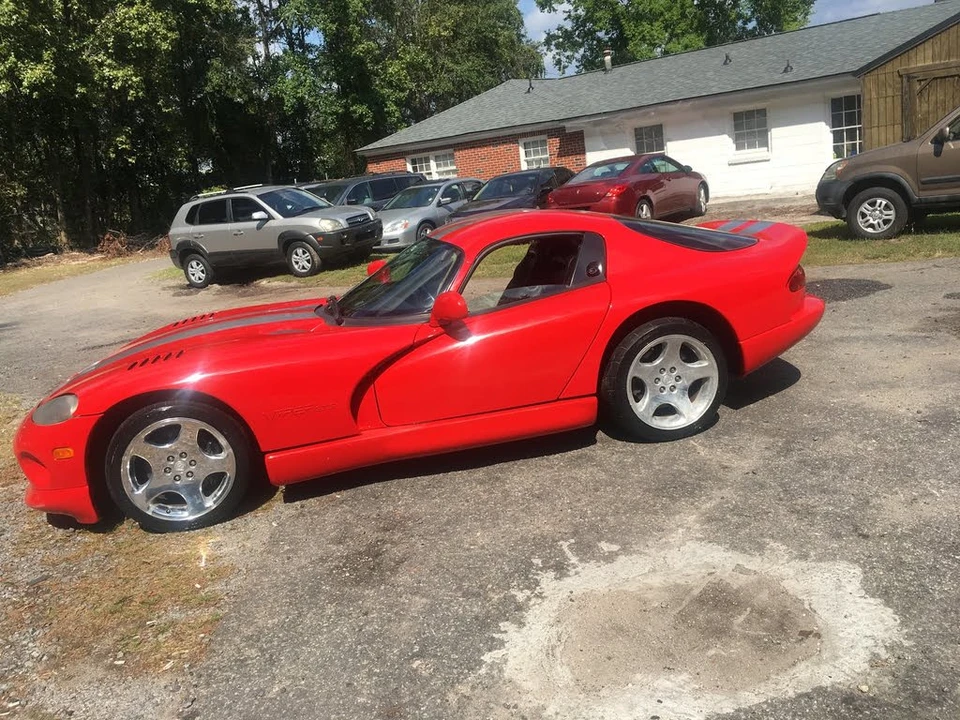 2000 Dodge Viper GTS 2nd Gen - Image 2 of 31