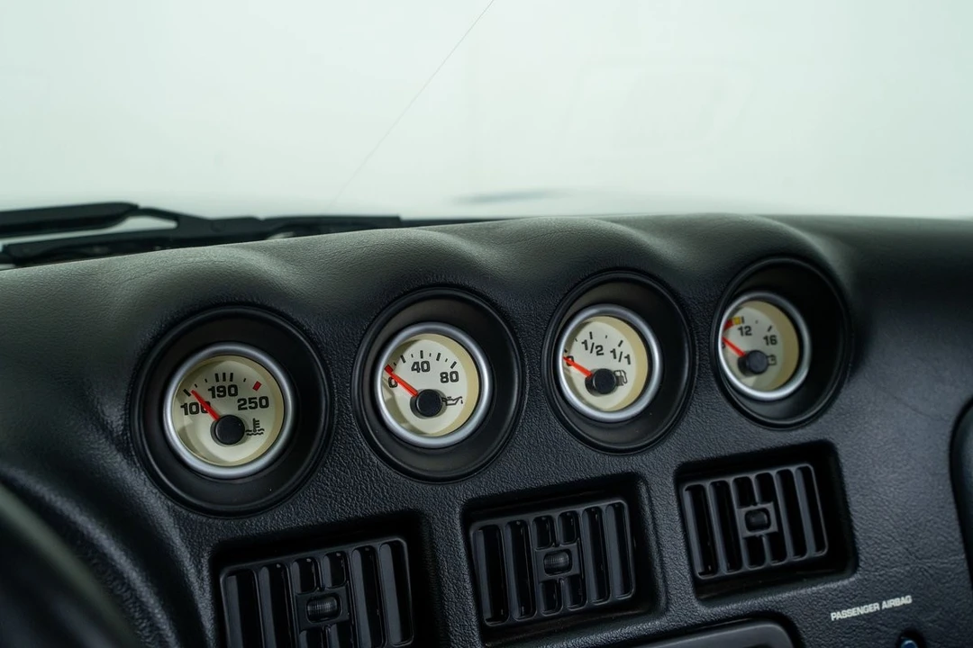 2000 Dodge Viper GTS 2nd Gen - Image 26 of 31