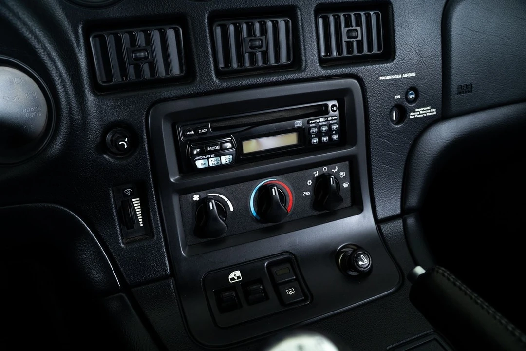 2000 Dodge Viper GTS 2nd Gen - Image 28 of 31