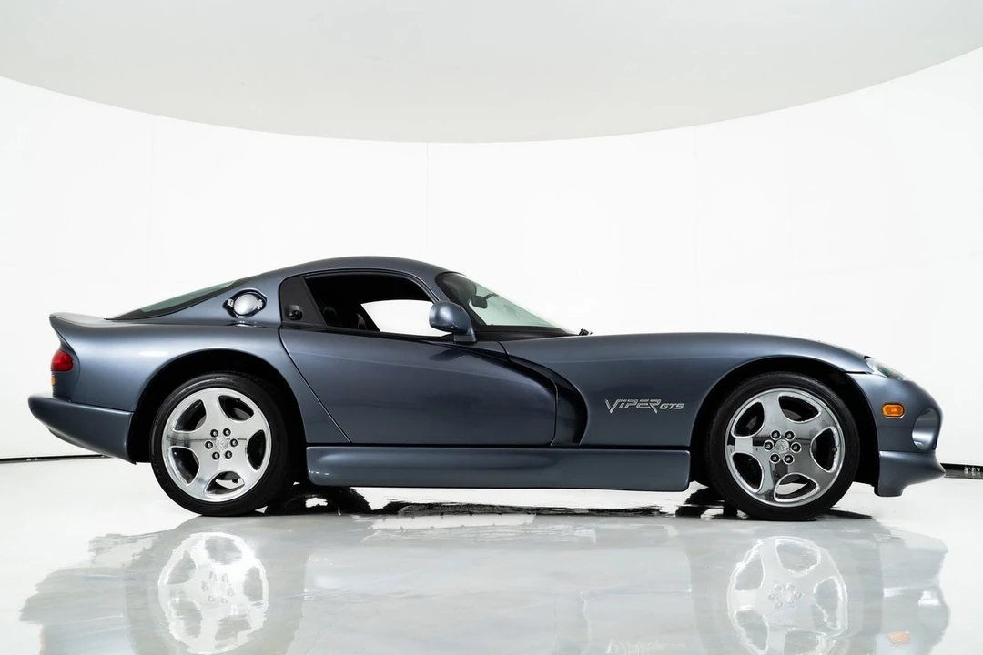 2000 Dodge Viper GTS 2nd Gen - Image 14 of 21
