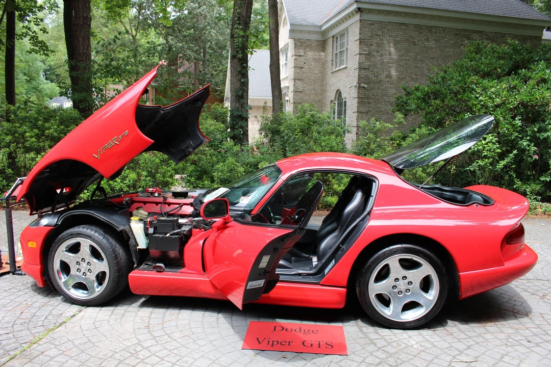 2000 Dodge Viper GTS 2nd Gen - Image 26 of 31