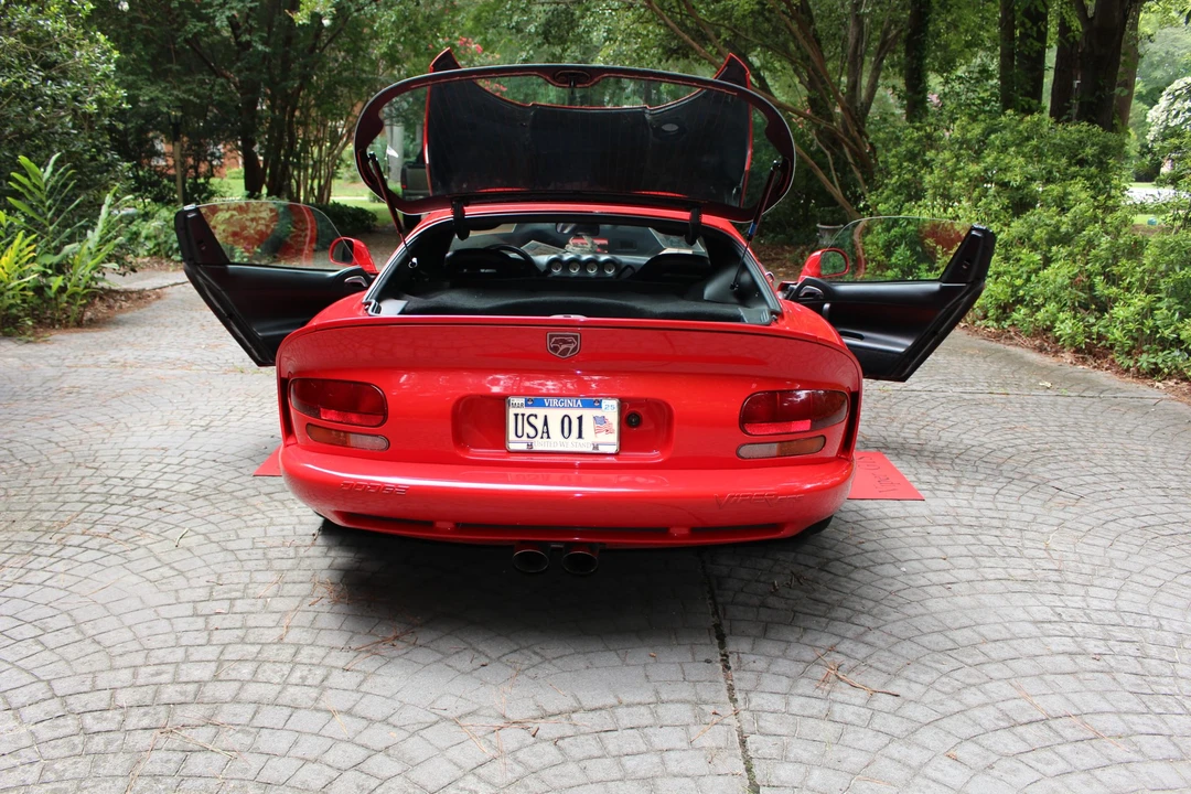 2000 Dodge Viper GTS 2nd Gen - Image 28 of 31