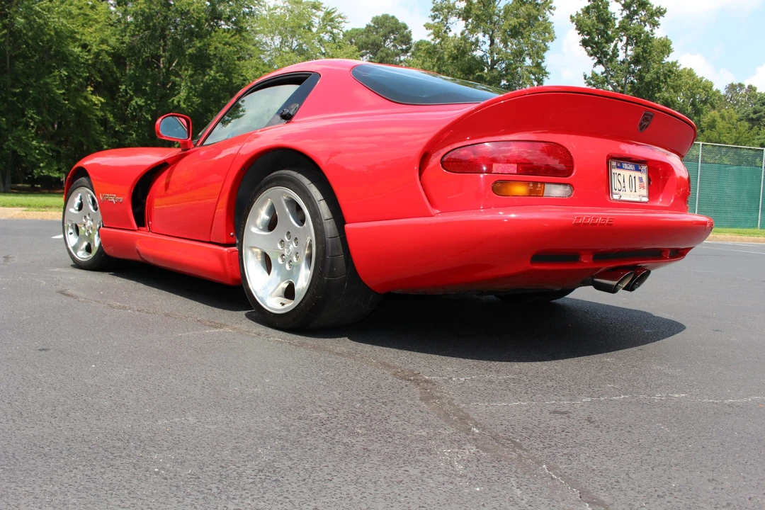 2000 Dodge Viper GTS 2nd Gen - Image 19 of 31