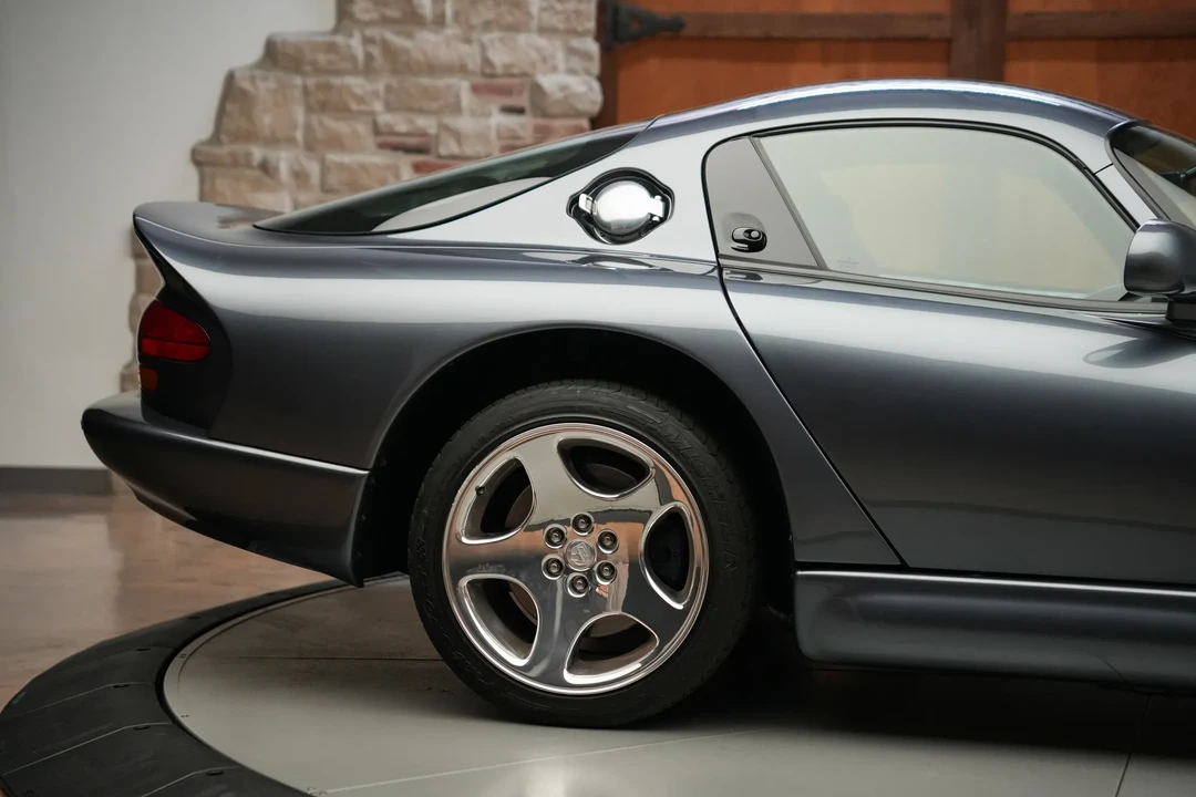 2000 Dodge Viper GTS 2nd Gen - Image 12 of 31