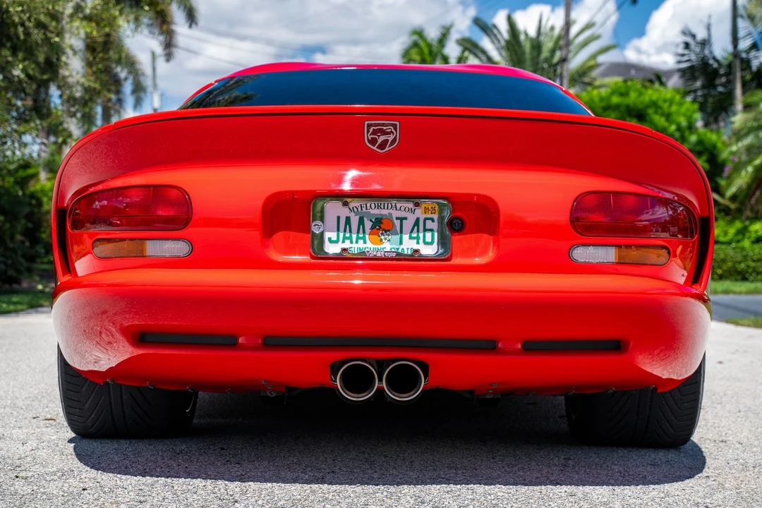 2000 Dodge Viper GTS 2nd Gen - Image 17 of 31