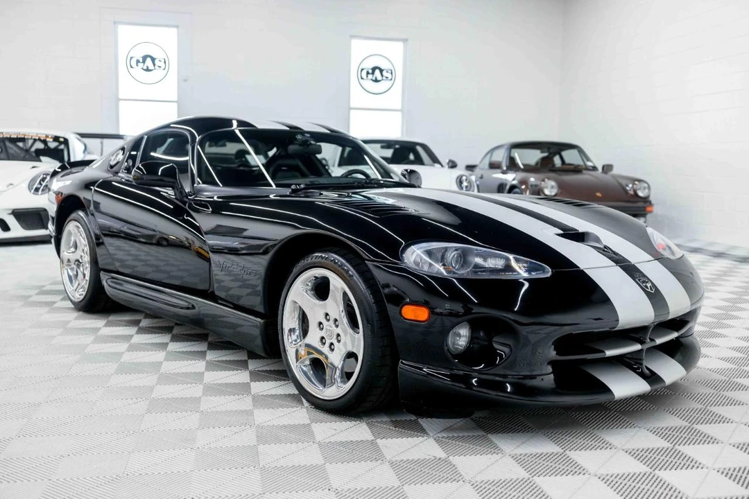 2000 Dodge Viper GTS 2nd Gen - Image 5 of 31