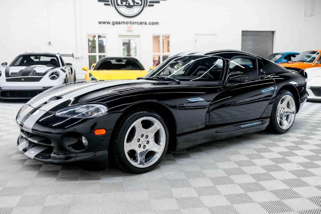 2000 Dodge Viper GTS 2nd Gen - Image 3 of 31