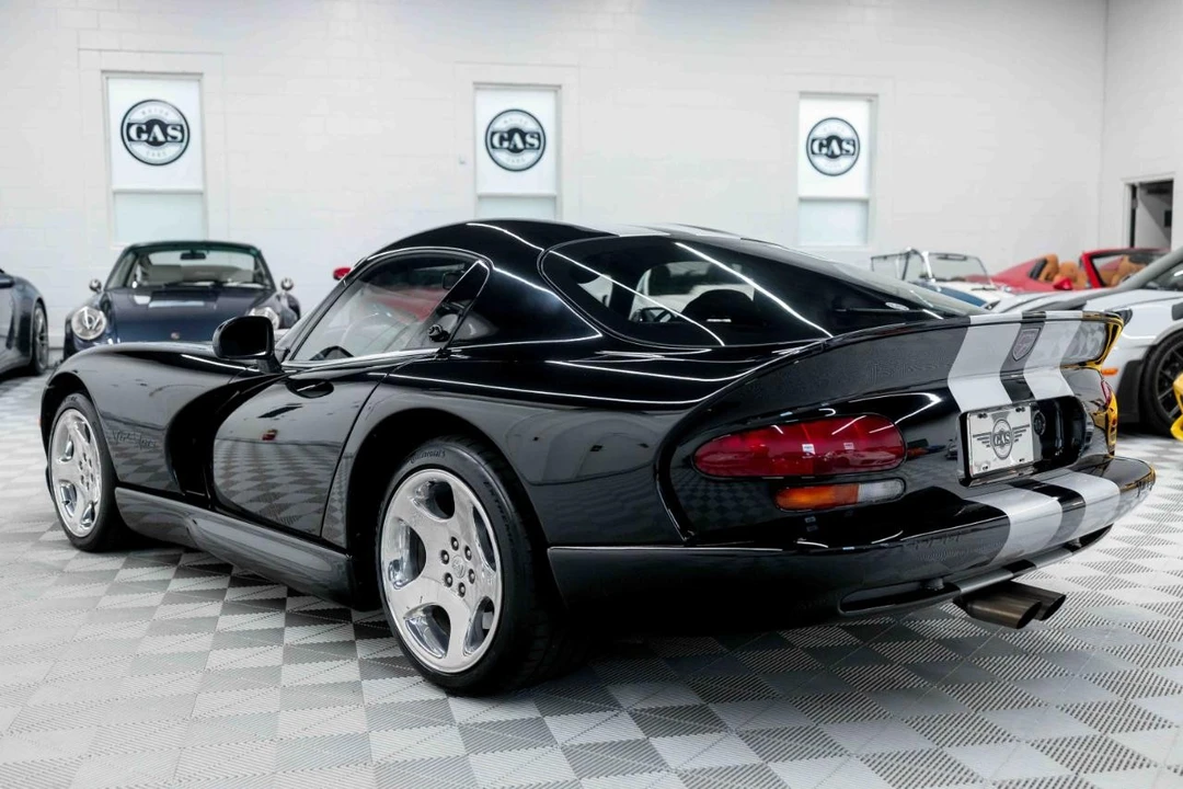2000 Dodge Viper GTS 2nd Gen - Image 9 of 31