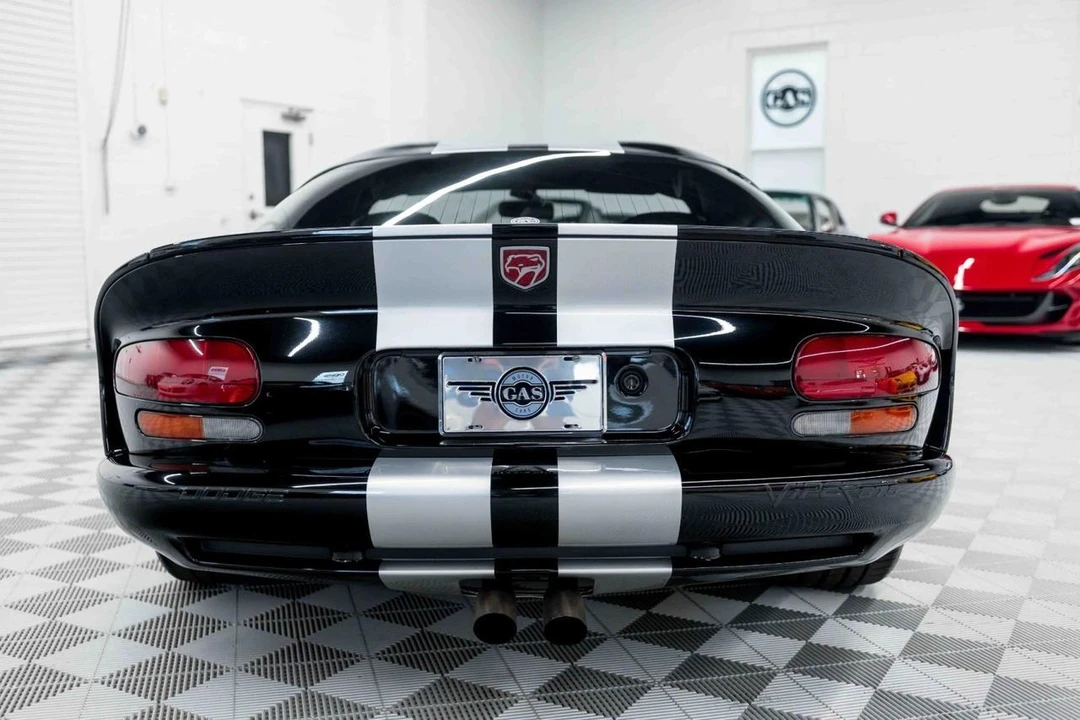 2000 Dodge Viper GTS 2nd Gen - Image 9 of 31