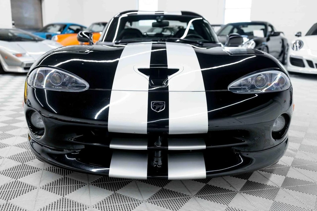 2000 Dodge Viper GTS 2nd Gen - Image 5 of 31