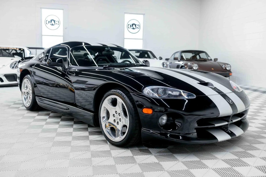 2000 Dodge Viper GTS 2nd Gen - Image 6 of 31