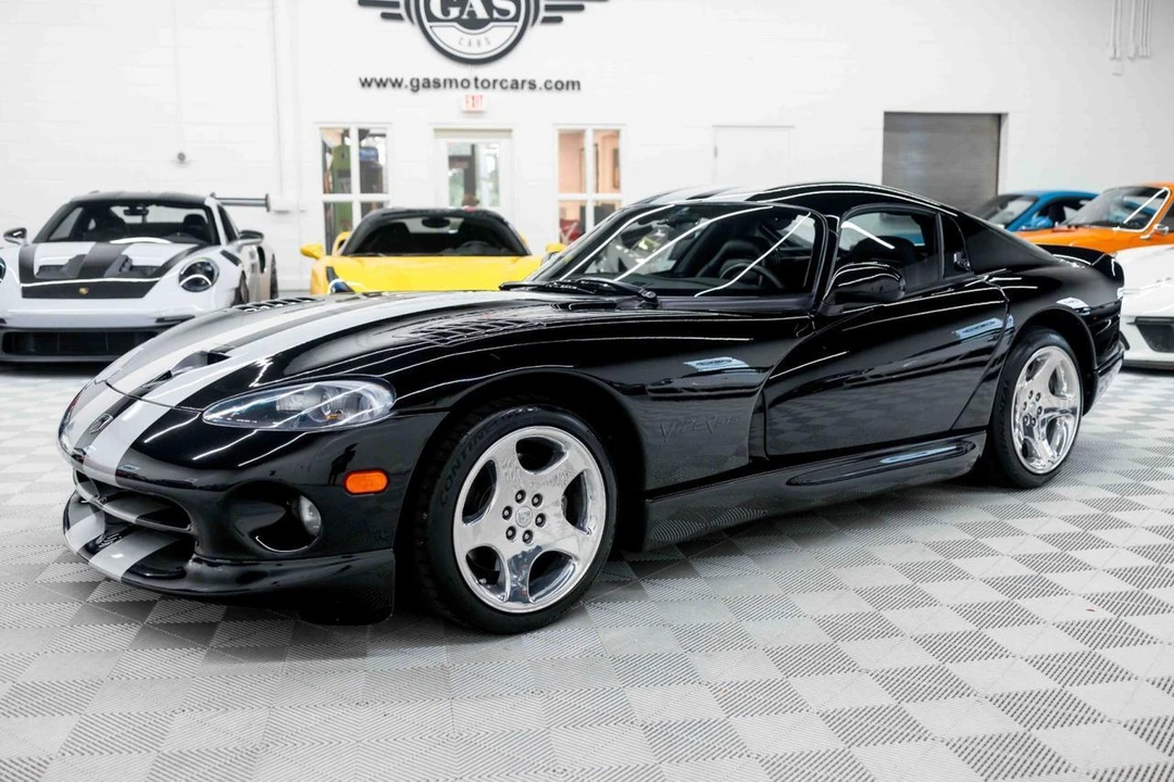 2000 Dodge Viper GTS 2nd Gen - Image 4 of 31
