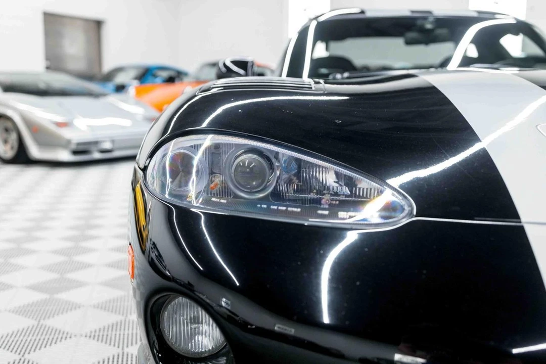 2000 Dodge Viper GTS 2nd Gen - Image 20 of 31