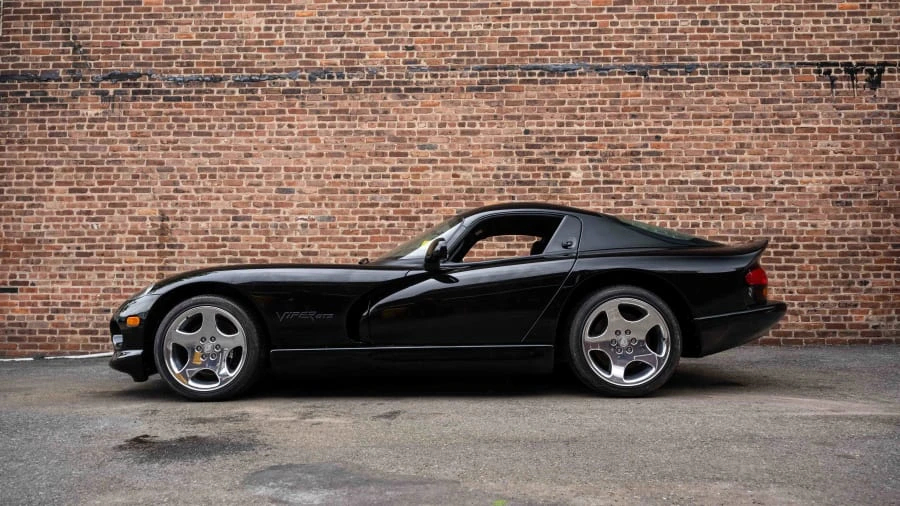 2000 Dodge Viper GTS 2nd Gen - Image 2 of 31