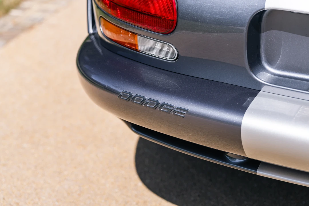 2000 Dodge Viper GTS 2nd Gen - Image 23 of 31