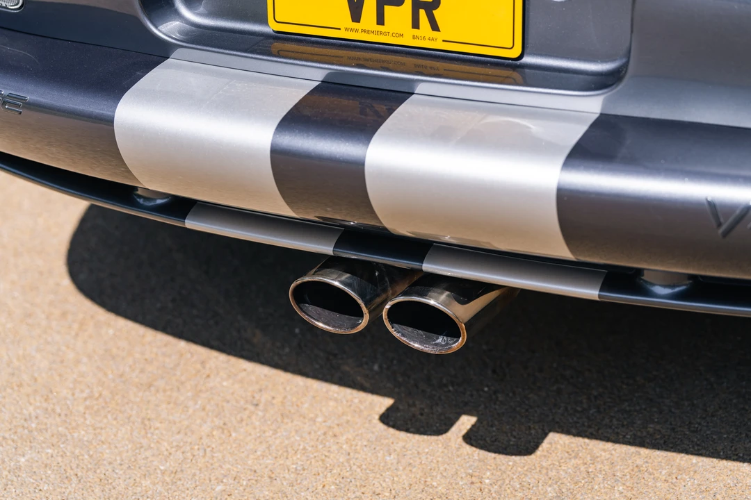 2000 Dodge Viper GTS 2nd Gen - Image 24 of 31