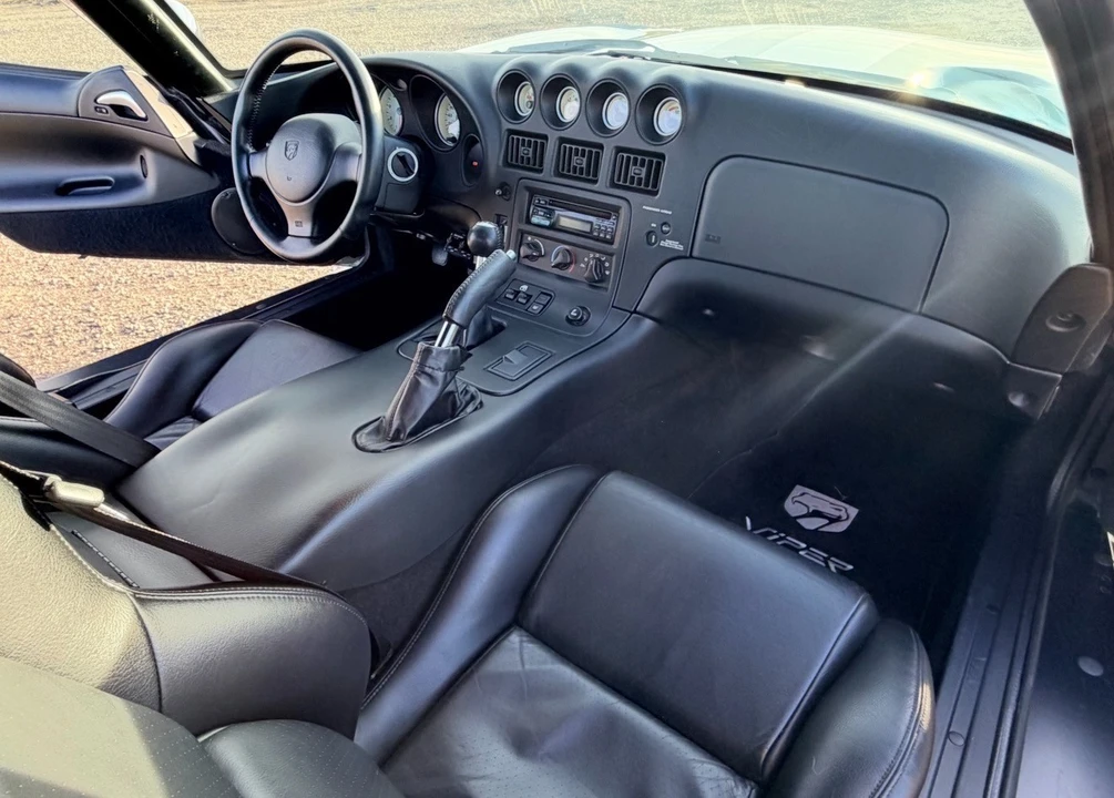 2000 Dodge Viper GTS 2nd Gen - Image 21 of 21