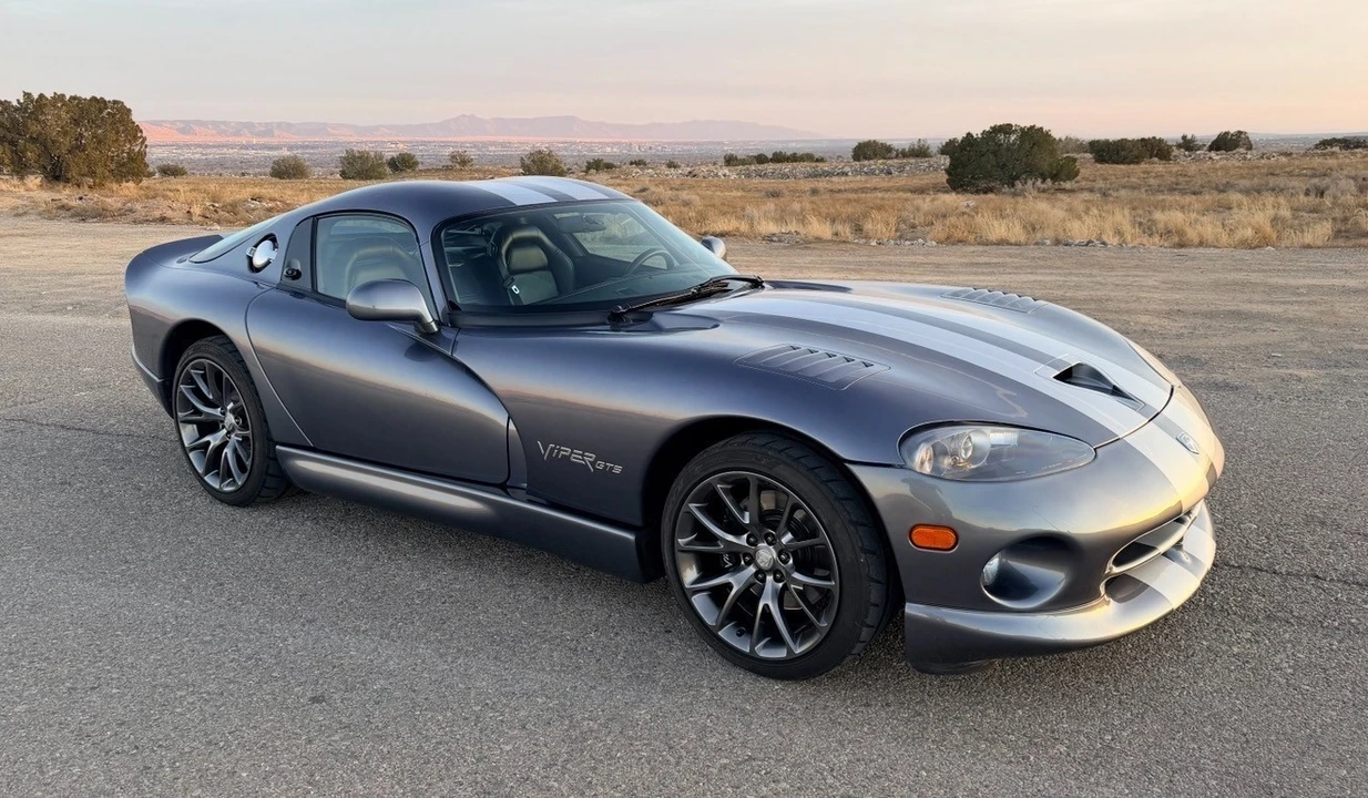 2000 Dodge Viper GTS 2nd Gen - Image 10 of 21