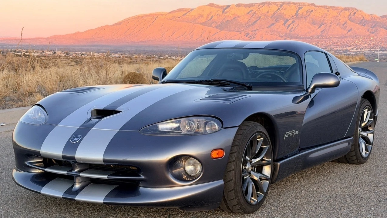 2000 Dodge Viper GTS 2nd Gen - Image 12 of 21