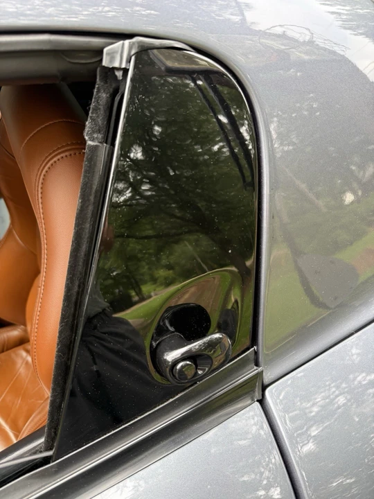 2000 Dodge Viper GTS 2nd Gen - Image 10 of 10