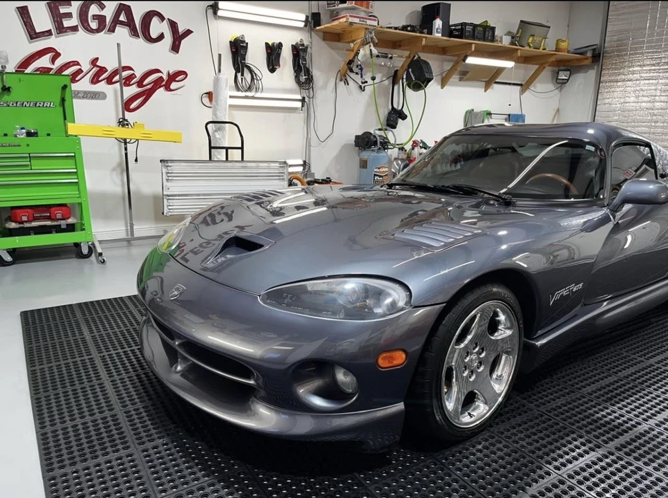 2000 Dodge Viper GTS 2nd Gen - Image 5 of 10