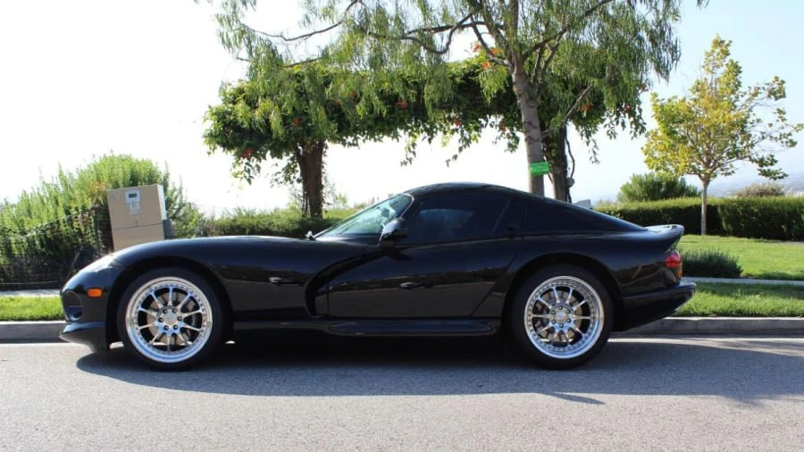 2000 Dodge Viper GTS 2nd Gen - Image 2 of 6