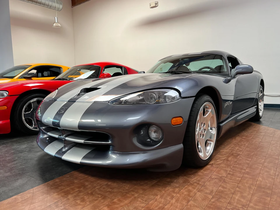 2000 Dodge Viper GTS 2nd Gen - Image 12 of 31